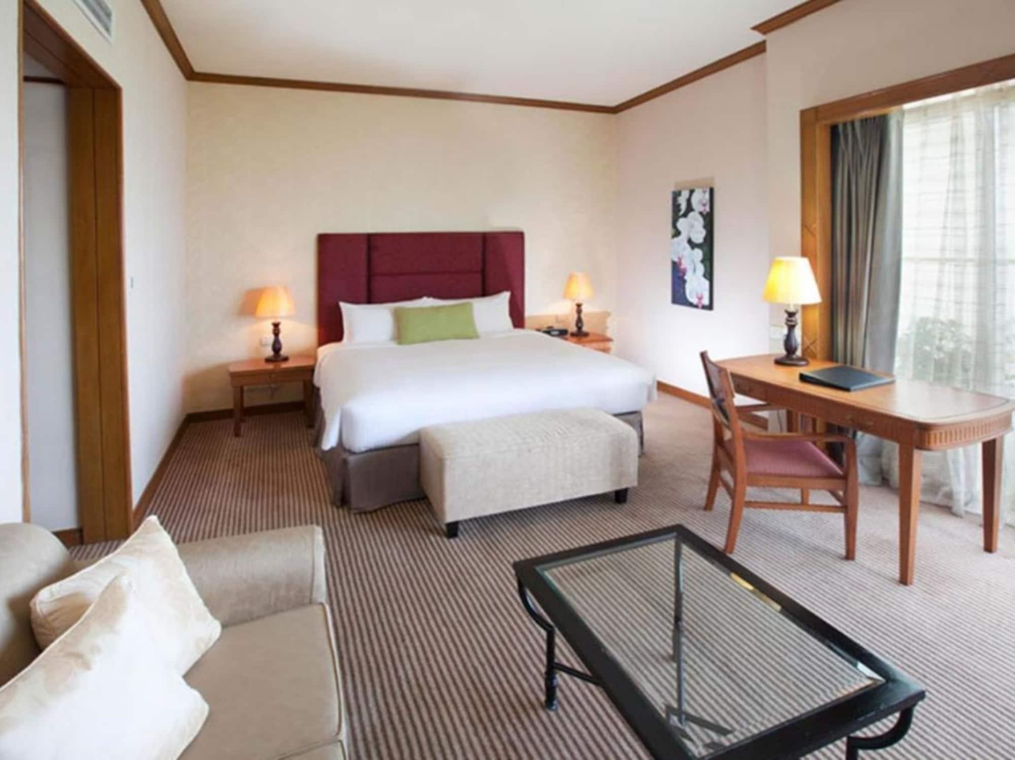 Hotel Dorsett Grand Labuan Exteriér fotografie